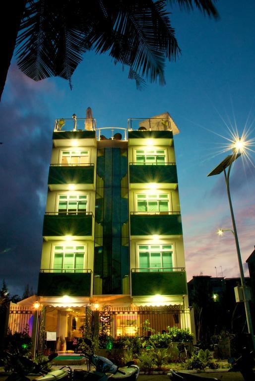 Fern Boquete Inn Hulhumale Bagian luar foto