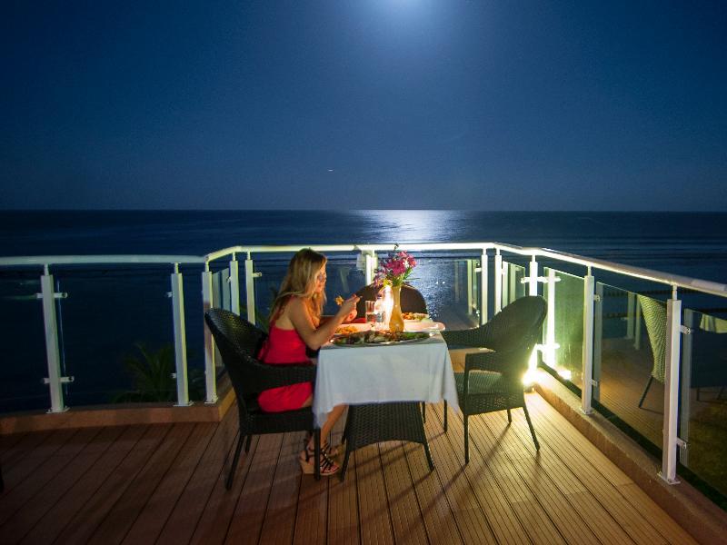 Fern Boquete Inn Hulhumale Bagian luar foto