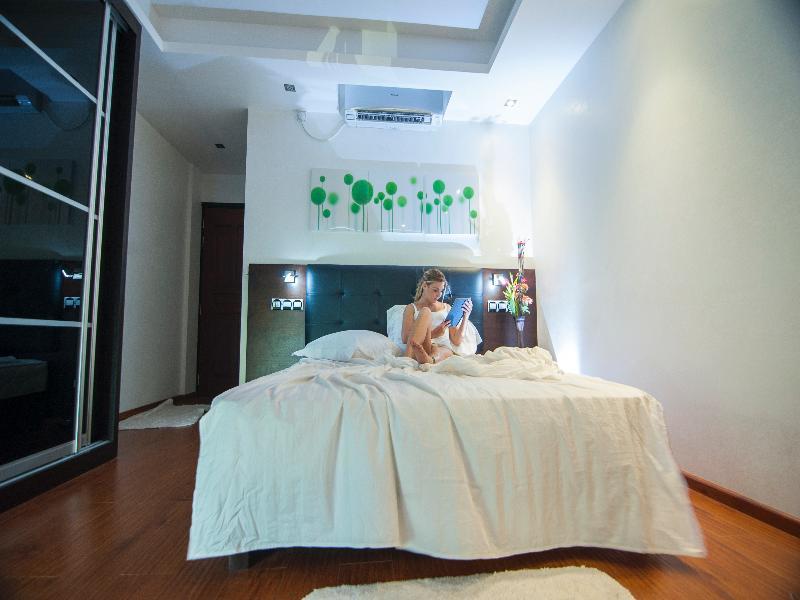 Fern Boquete Inn Hulhumale Bagian luar foto