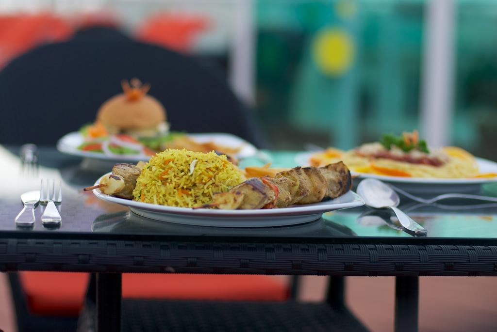 Fern Boquete Inn Hulhumale Bagian luar foto