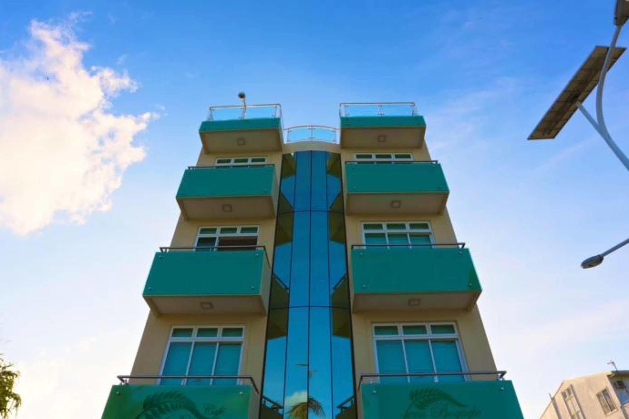 Fern Boquete Inn Hulhumale Bagian luar foto