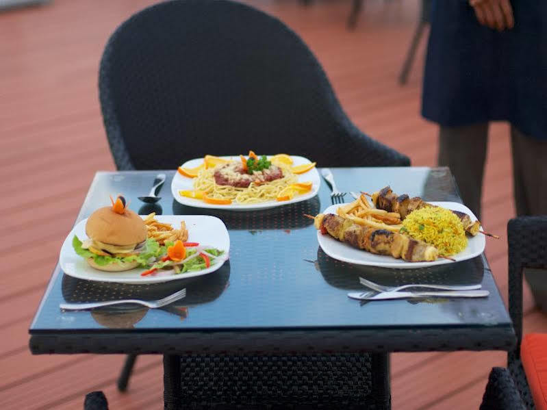 Fern Boquete Inn Hulhumale Bagian luar foto